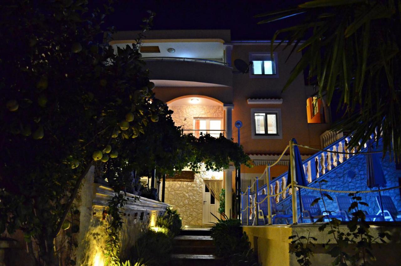Apartments Villa Ra Žaborić Exteriér fotografie